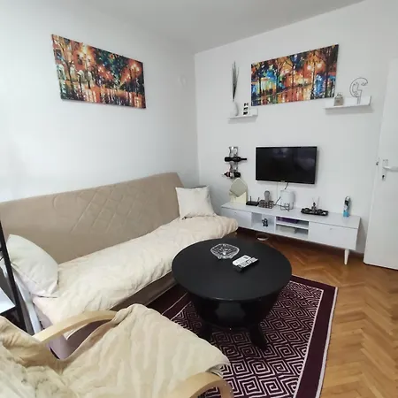 Apartment Iris - Modern & Cozy Skopje