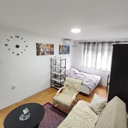 Iris - Modern & Cozy Skopje