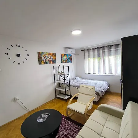 Iris - Modern & Cozy * Skopje