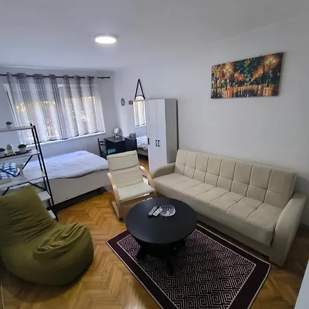 Iris - Modern & Cozy شقة