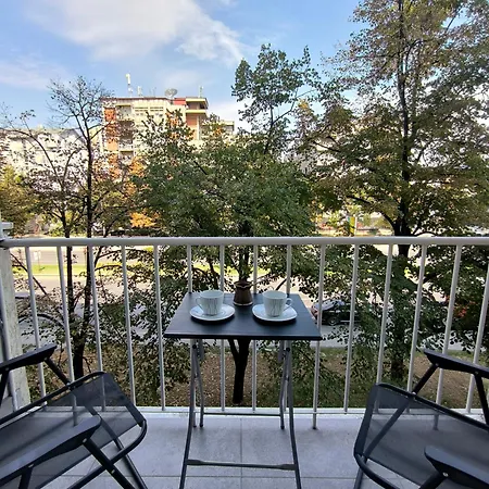 Iris - Modern & Cozy سكوبجي